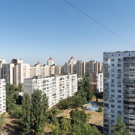 Чудова Квартира Для Відпочинку І Роботи На Оболоні Kyiv Exterior foto